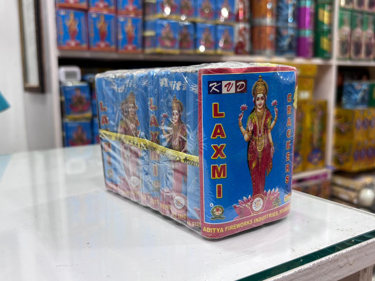 4” Lakshmi Crackers